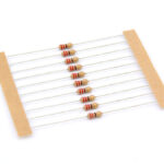 220 ohm, 1/4W Carbon Film Resistor
